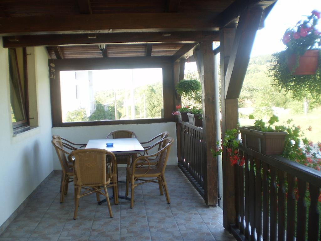 Holiday Home Bozicevic Rakovica Δωμάτιο φωτογραφία